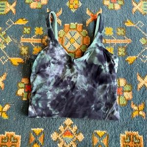 Lululemon top